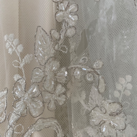 PNINA TORNAI 🤍 WEDDING GOWN - Picture 12 of 16
